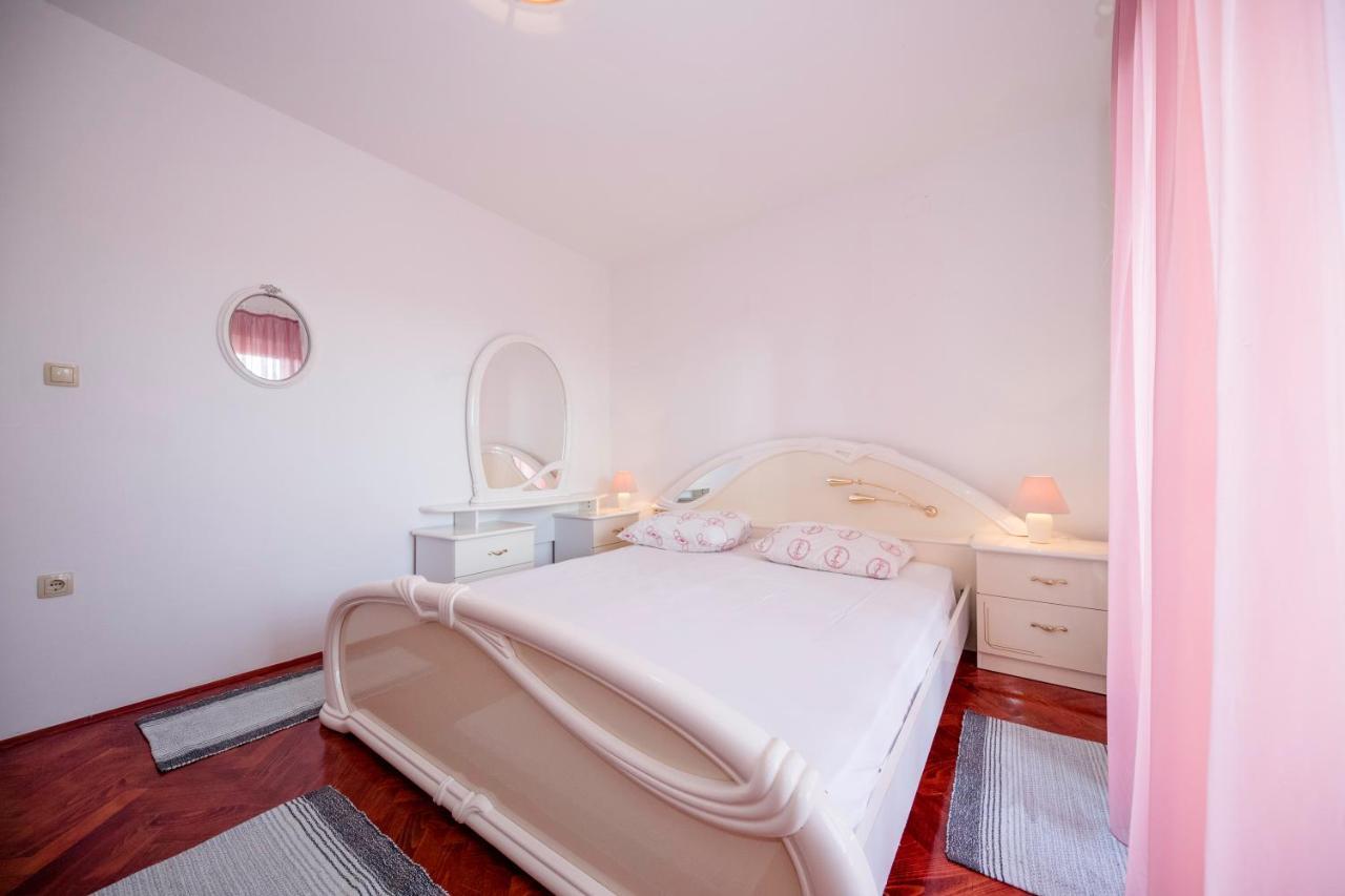 Apartament Kuca Leonora Banjol Zewnętrze zdjęcie