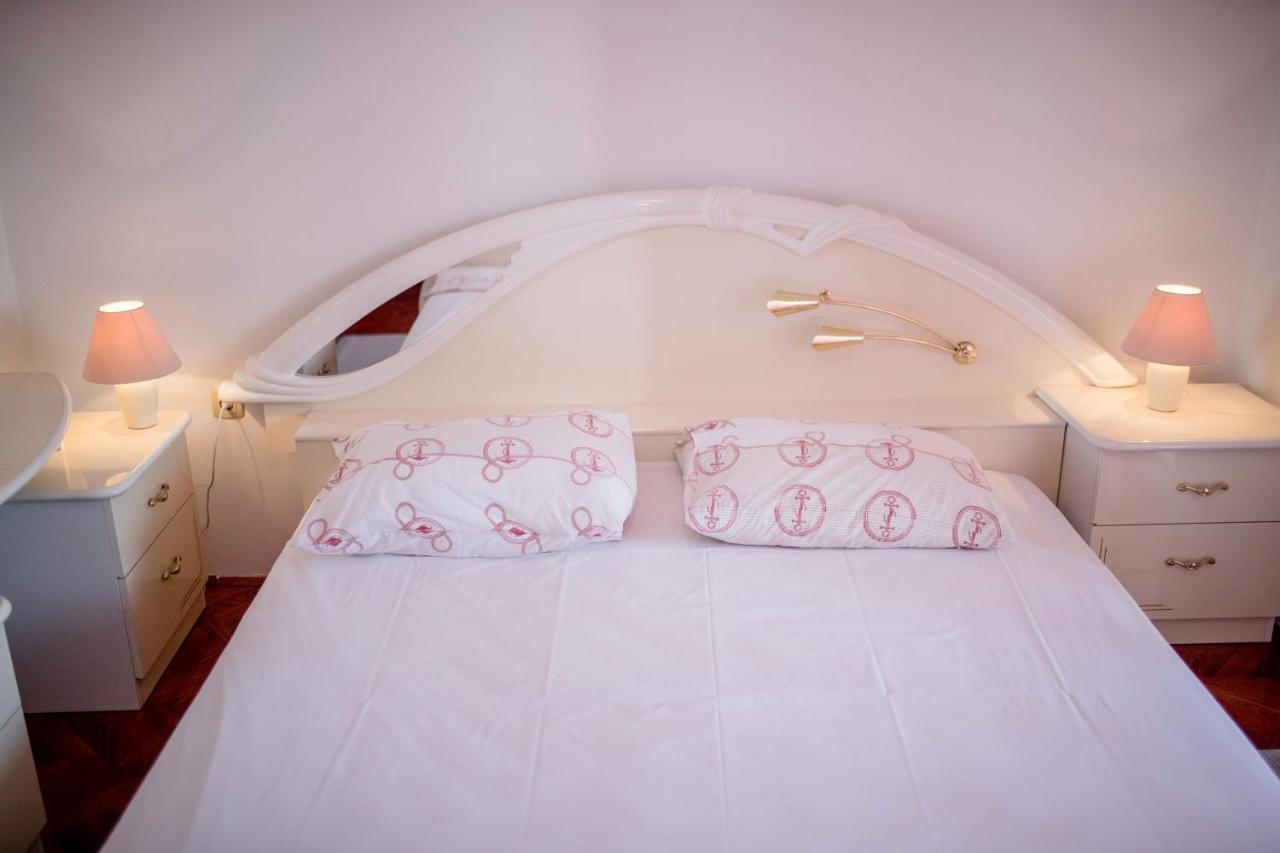 Apartament Kuca Leonora Banjol Zewnętrze zdjęcie