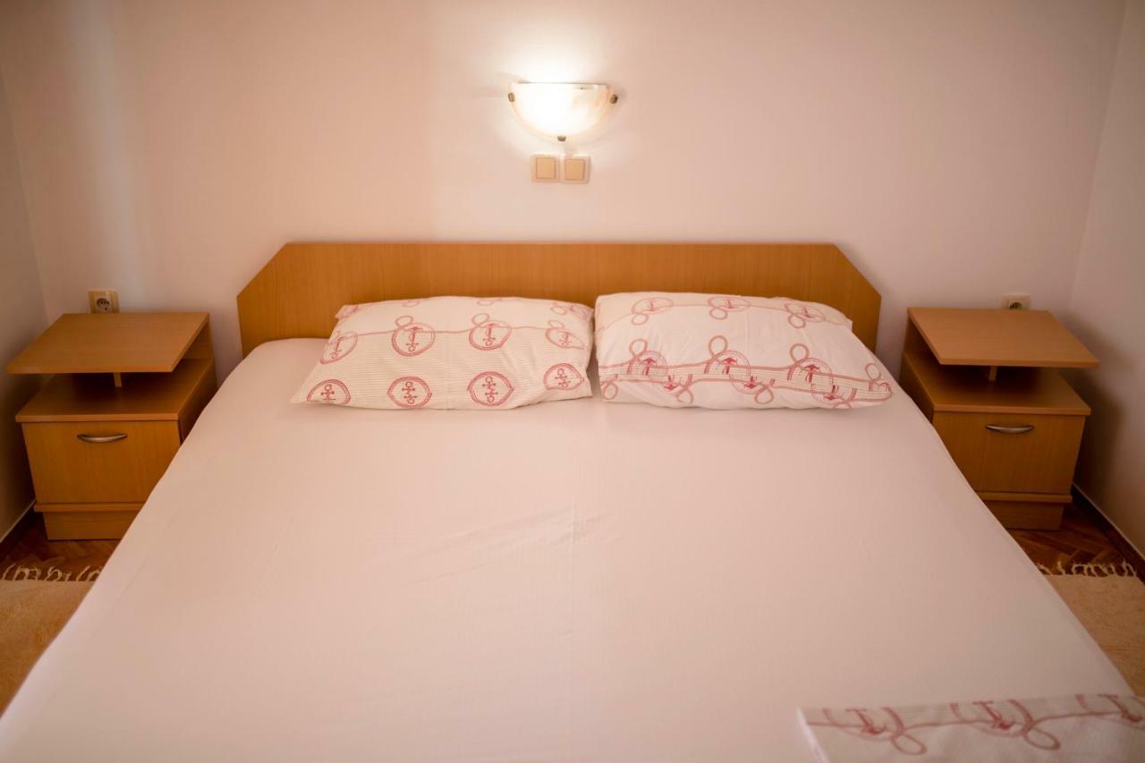 Apartament Kuca Leonora Banjol Zewnętrze zdjęcie