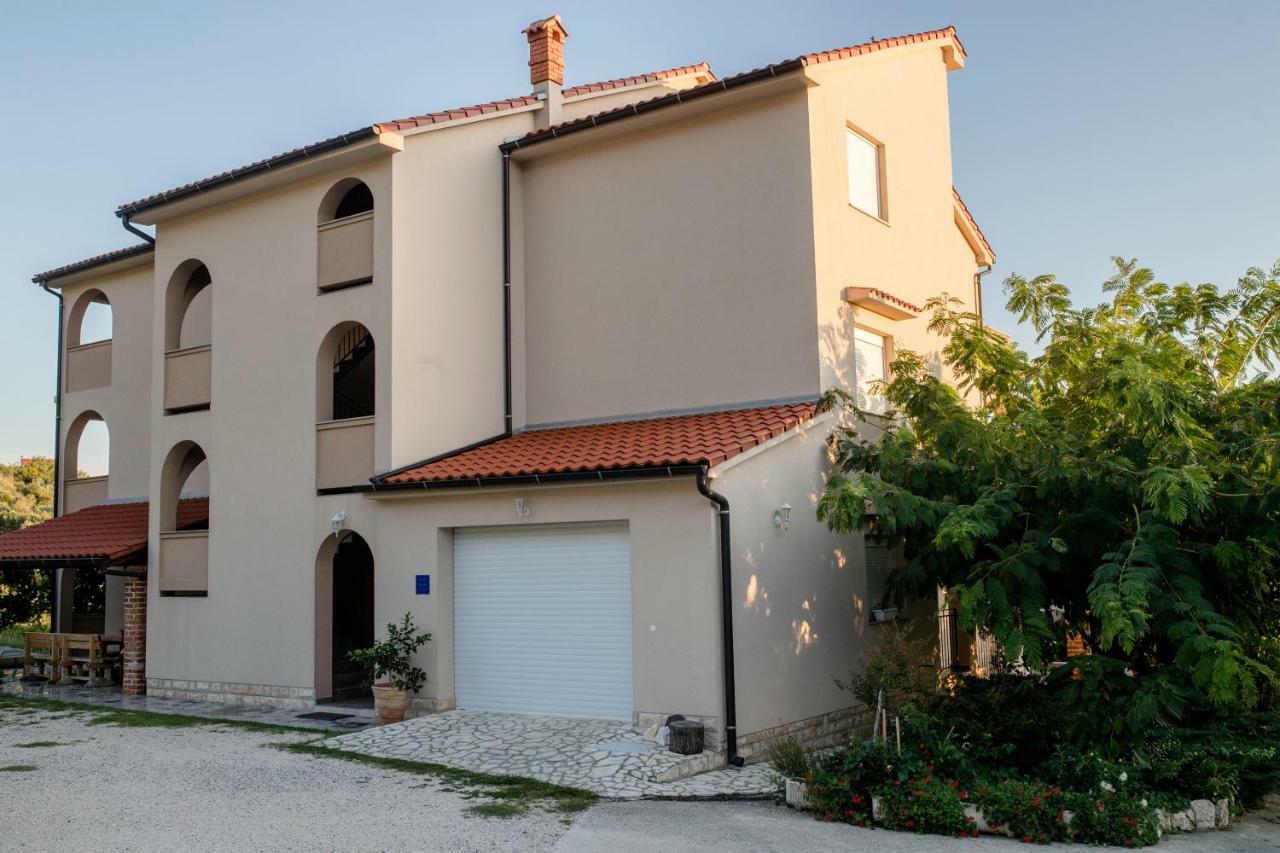 Apartament Kuca Leonora Banjol Zewnętrze zdjęcie