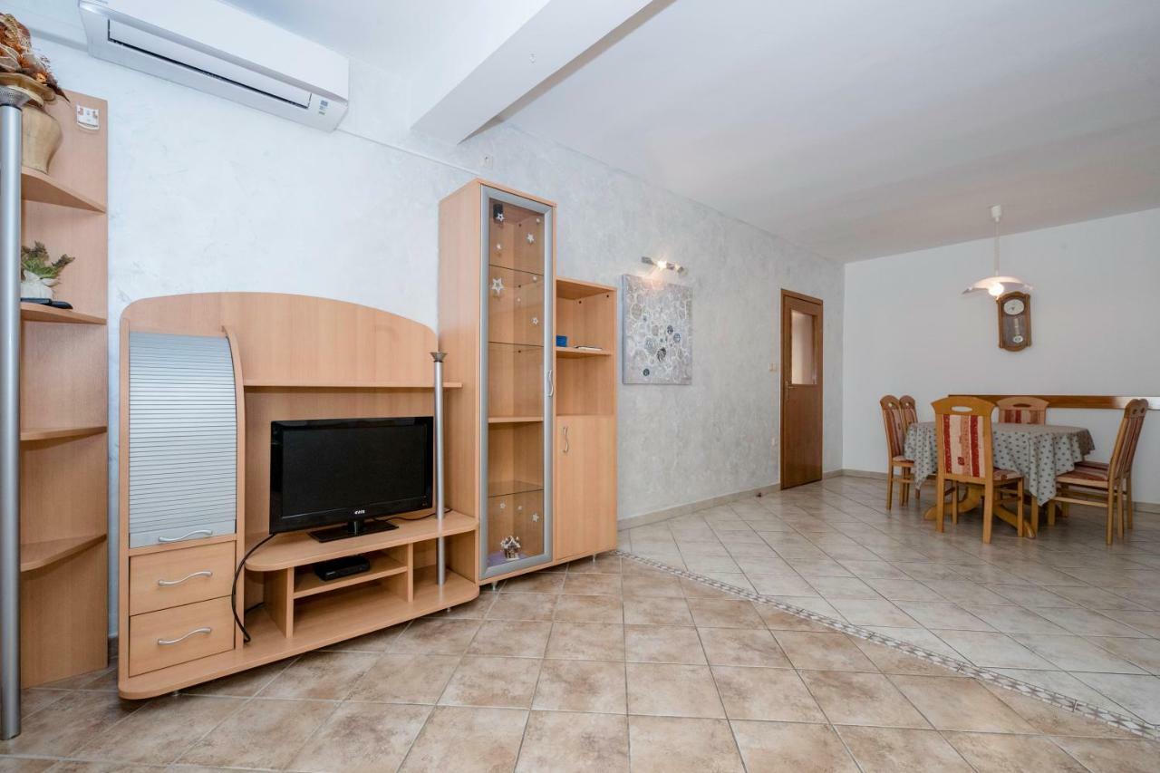 Apartament Kuca Leonora Banjol Zewnętrze zdjęcie