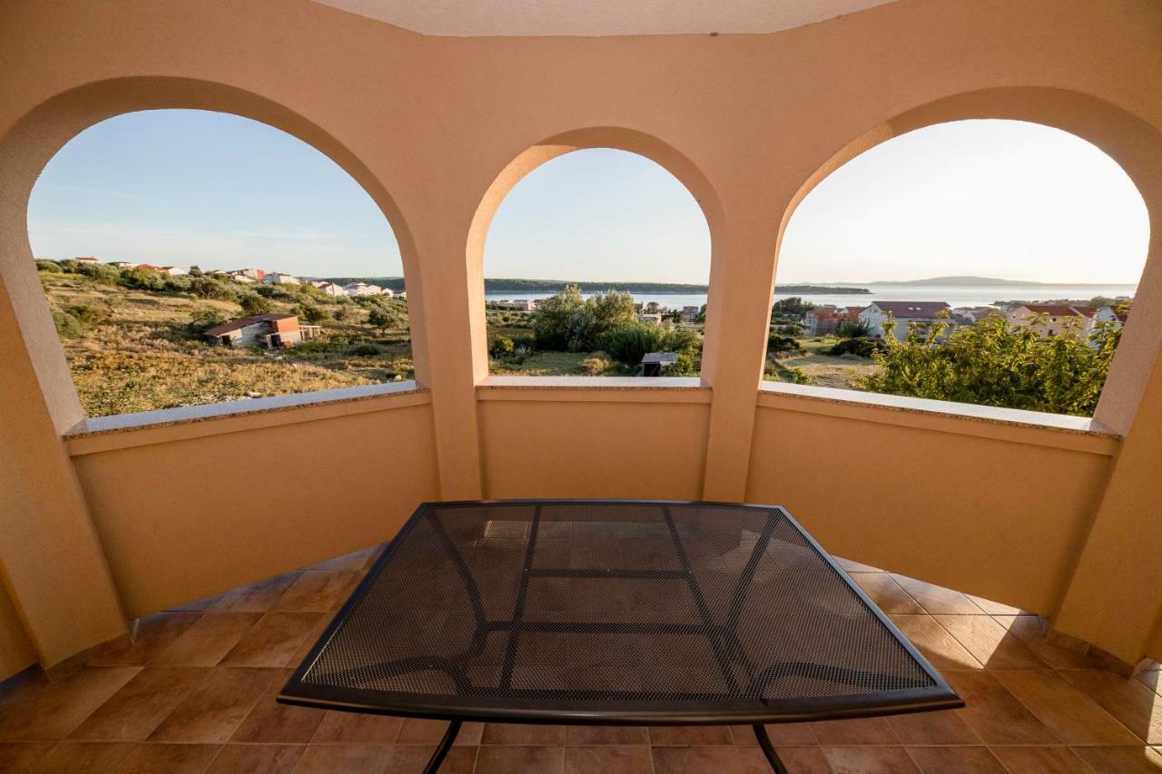 Apartament Kuca Leonora Banjol Zewnętrze zdjęcie