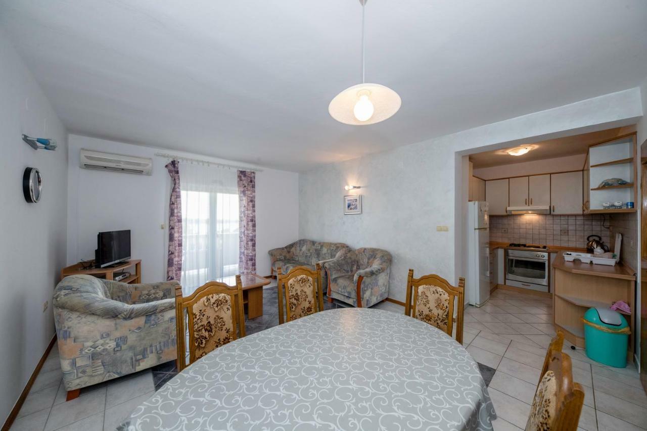 Apartament Kuca Leonora Banjol Zewnętrze zdjęcie